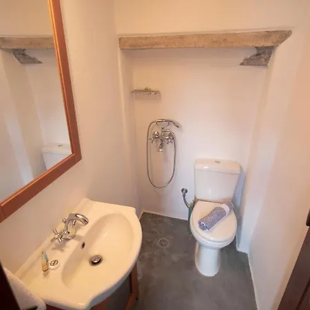 Platsa's House * Απέραθος