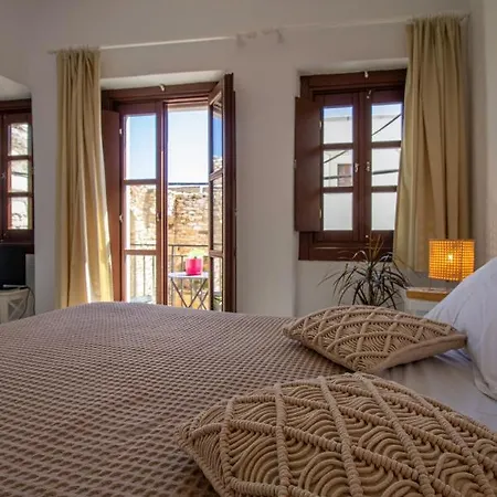 Platsa's House * Apérathos