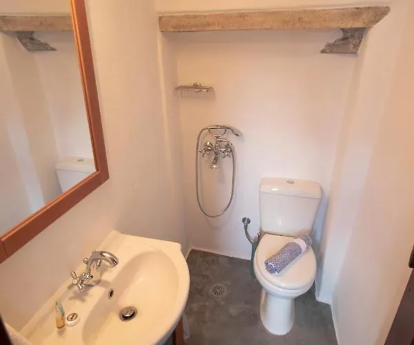 Platsa's House * Apérathos